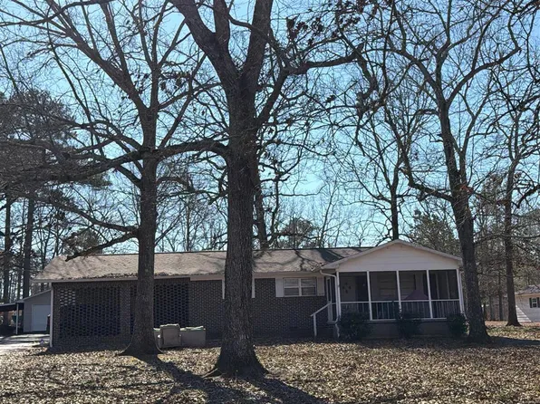 1004 Northwood Dr, Centre, AL 35960