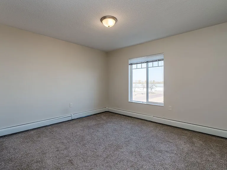Lakeside Apartments — Photo 11