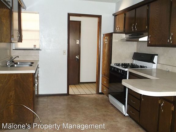 2nd image of 4720 Del Porte Dr