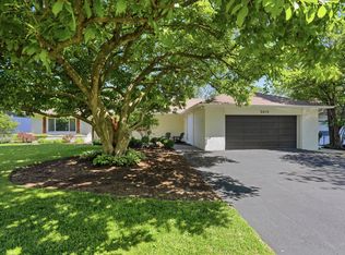 2510 Baur Dr, Indianapolis, IN 46220
