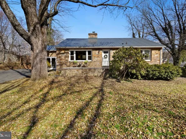 87 Fisher Ln, Warrenton, VA 20186