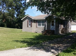 6304 Silver Lake Trl, Cary, IL 60013