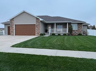 1206 Madden Rd, Hastings, NE 68901