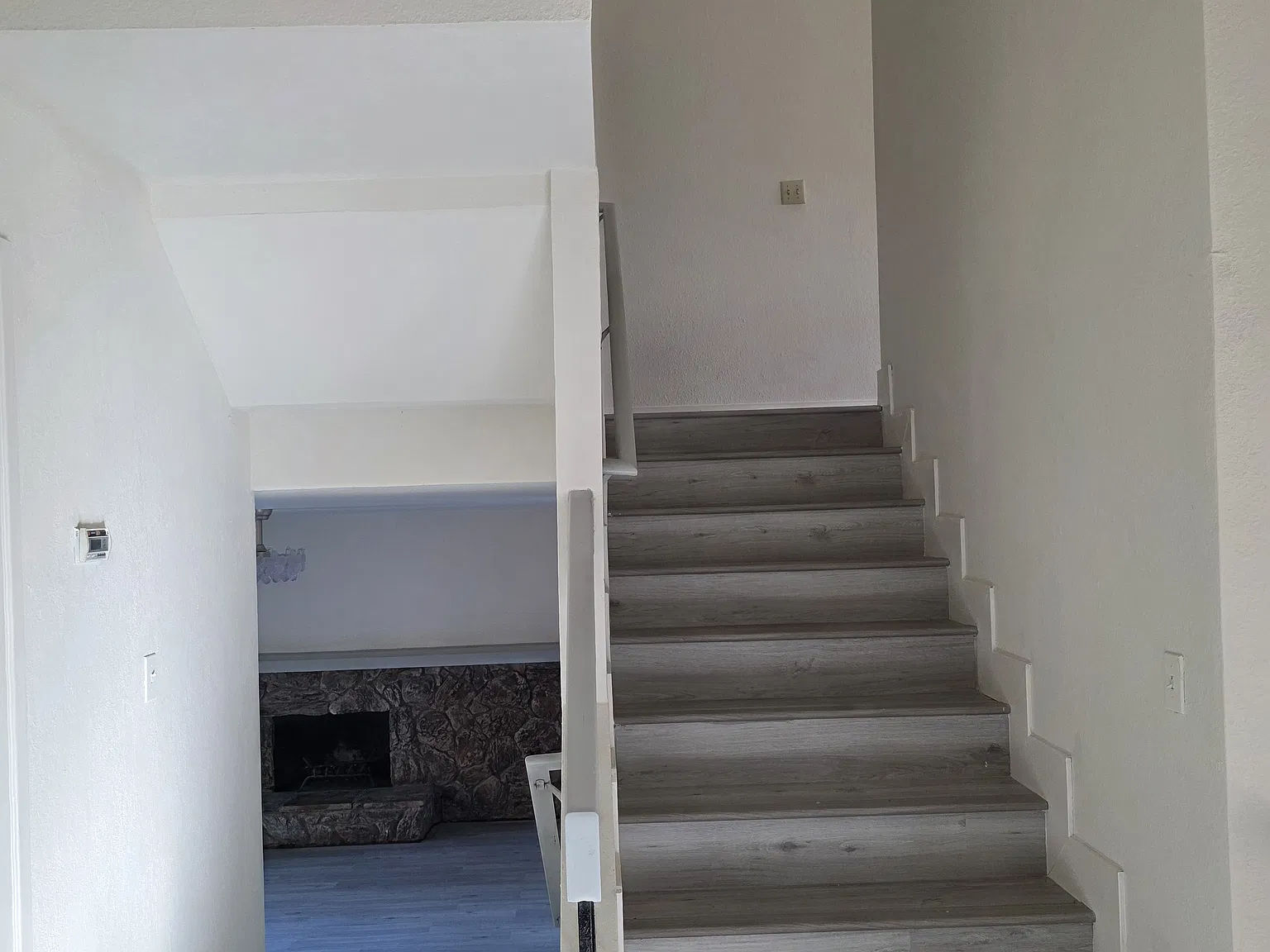 Riverport Cir, Sacramento — Photo 2