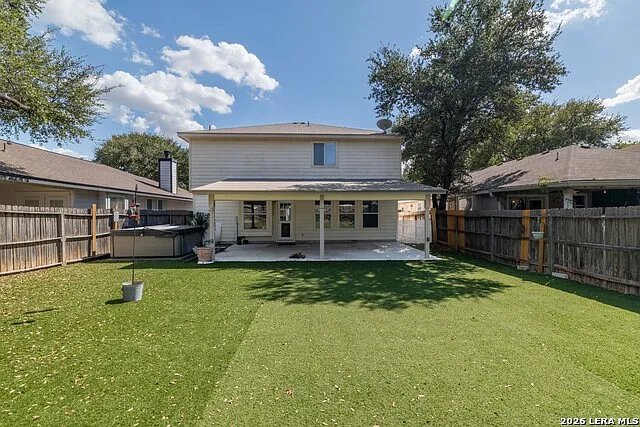 3 bed, 2.5 bath, 2086 sqft, $2,400 — Photo 3