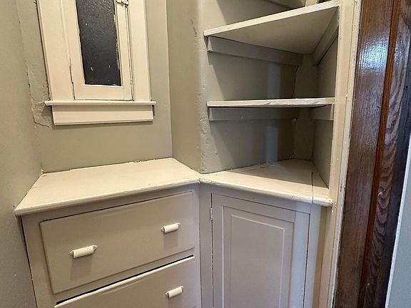 5th image of 1478 Saint James Ct