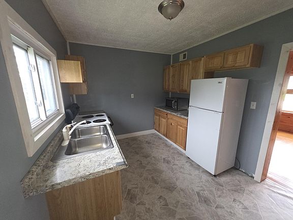5th image of 31378 W Main St