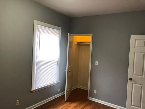 5th image of 8030 S Emerald Ave #1