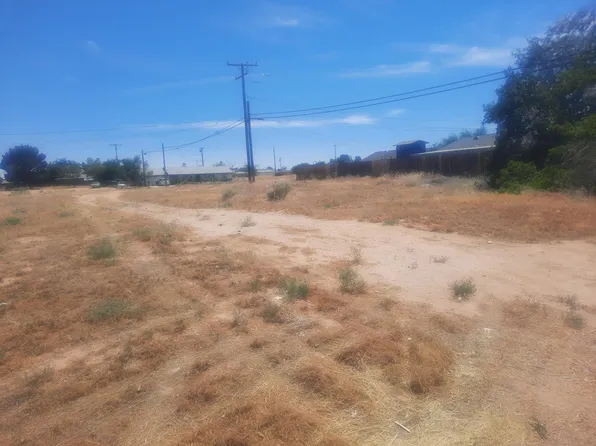 2 Catalpa Ave, California City, CA 93505