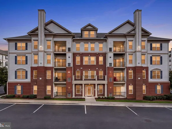 11575 Cavalier Landing Ct Unit 402, Fairfax, VA 22030