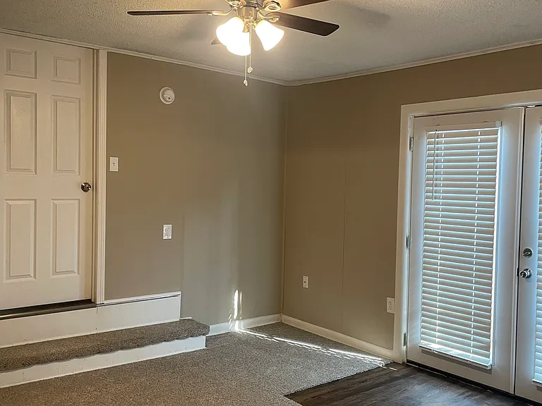 9114 Malabri Dr — Photo 16