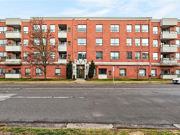 2nd image of 8 Main St #101
