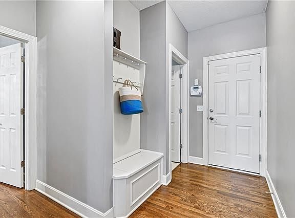 3rd image of 11387 S Belmont St