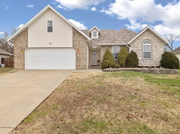 980 S Redwood St, Nixa, MO 65714