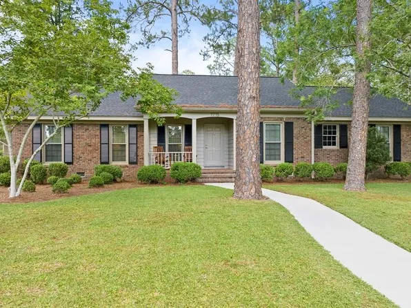 1715 Pineknoll Ln, Albany, GA 31707