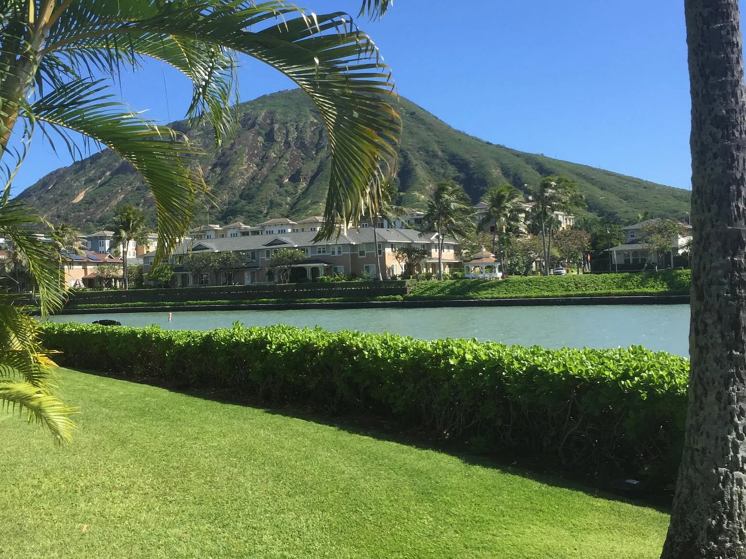 7007 Hawaii Kai Dr — Photo 2