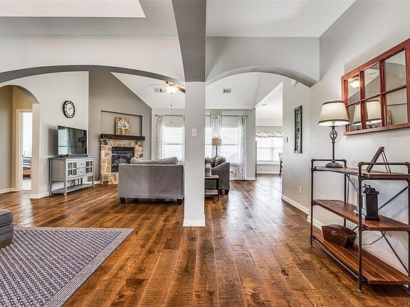4th image of 3032 Francesca Dr