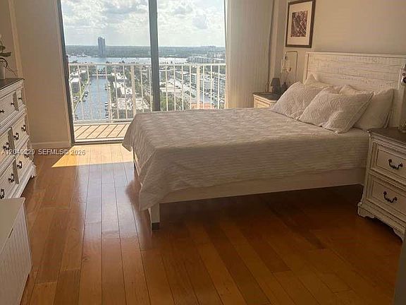 5th image of 290 174th St APT 2207