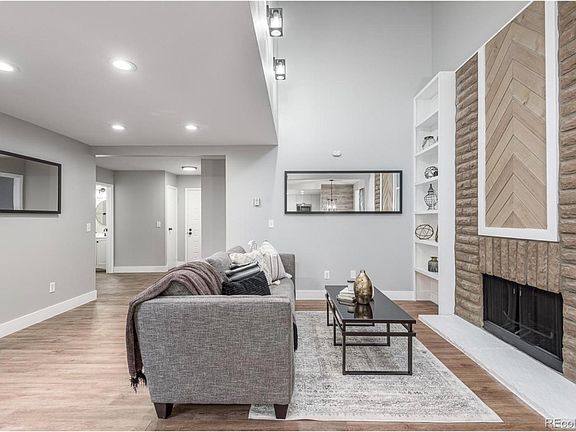 5th image of 2467 S Victor St Unit E