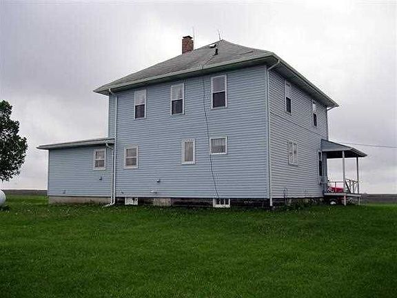4th image of 1528 Lawrence Ave