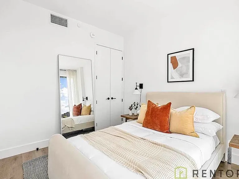 60 Cedar St #602D — Photo 7