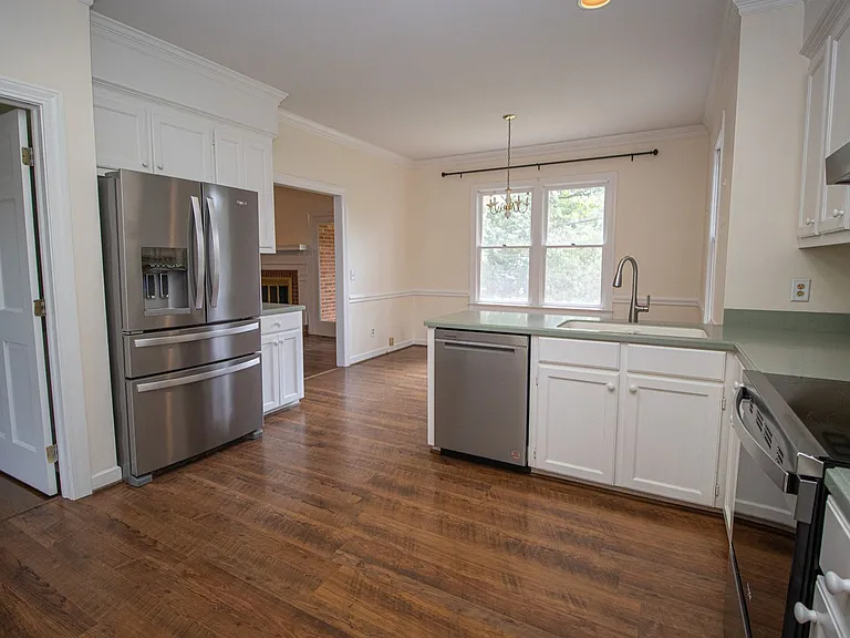 2220 Montclair Dr — Photo 10