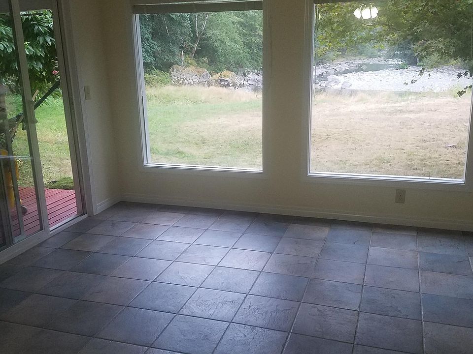 2nd image of 7815 Moon Valley Rd SE