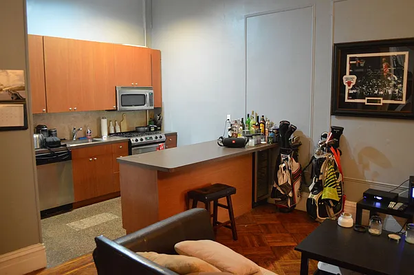 Rented by Easy Rental LLC | media 29