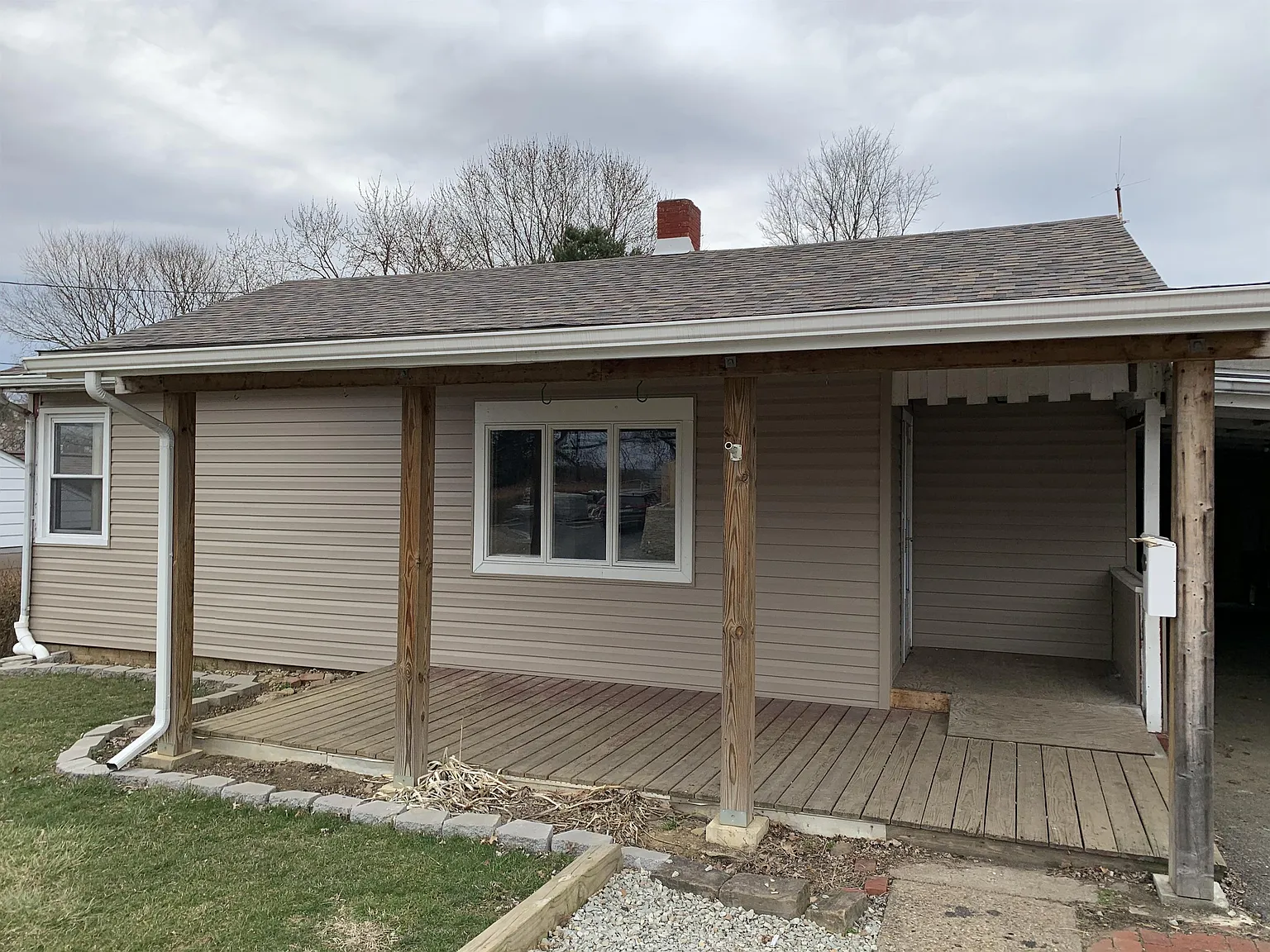 1217 McClelland Dr photo 1