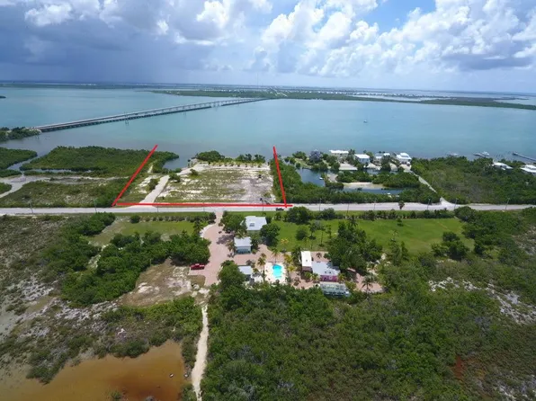 231 E Shore Dr, Summerland Key, FL 33042