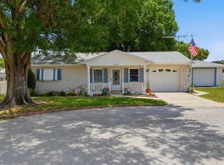 6130 17th St, Zephyrhills, FL 33542