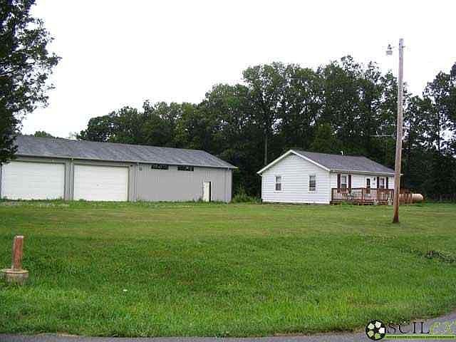 2nd image of 10851 W Seymour Rd