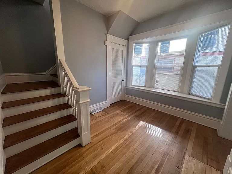 1242 Wealthy St SE — Photo 16
