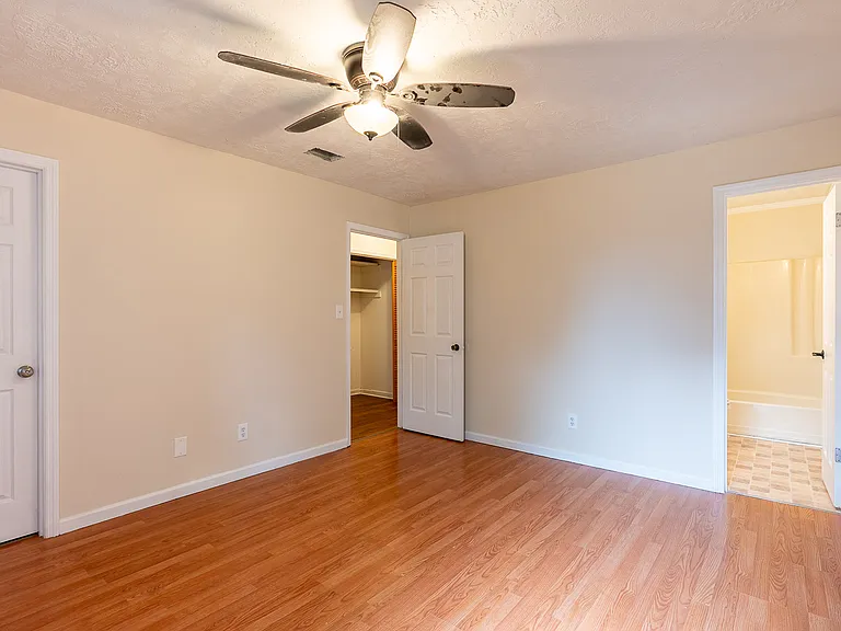 3101 Village West Dr — Photo 11