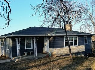 16664 Boeppler Rd, Leavenworth, KS 66048