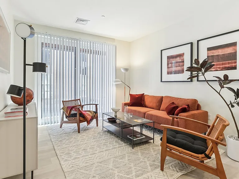 Model Apartment Home