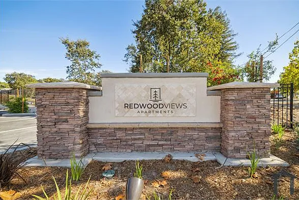 2 bed, $2,012 — Photo 3