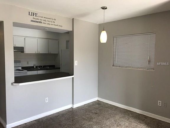 3rd image of 107 Krueger St