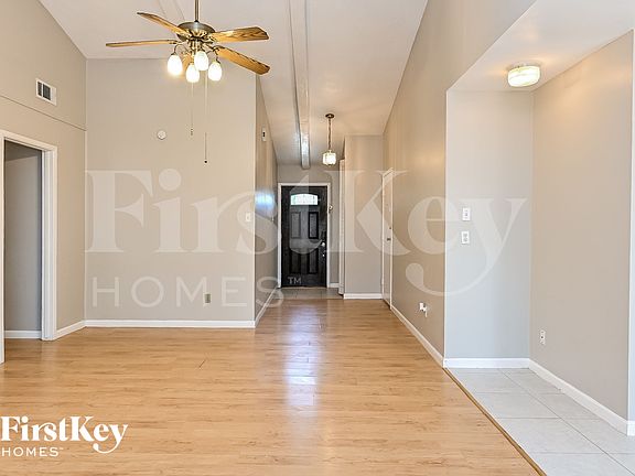 5th image of 2707 Wood River Dr