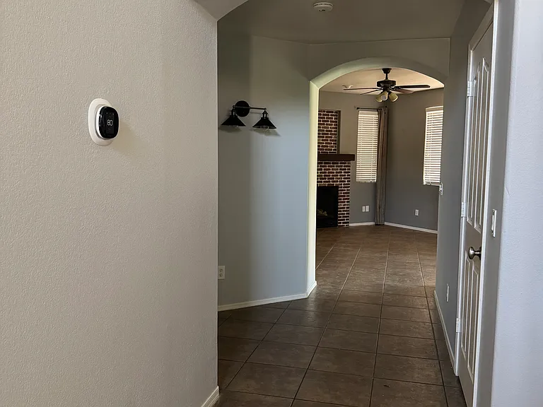 9250 W Lone Cactus Dr — Photo 8