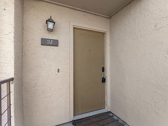 5th image of 4777 Cedar Springs Rd APT 2J