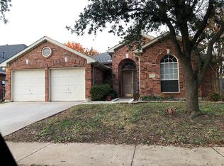 3105 Berkshire Ln, Corinth, TX 76210