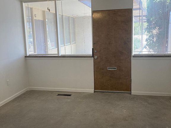 2nd image of 301 Graceland Dr SE Suite D