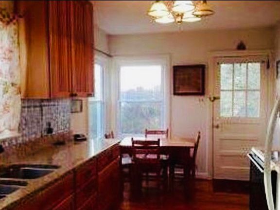 3rd image of 380 Virginia Dr
