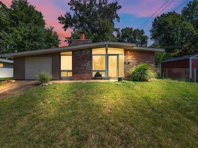925 Saint Anthony Ln, Florissant, MO, 63033