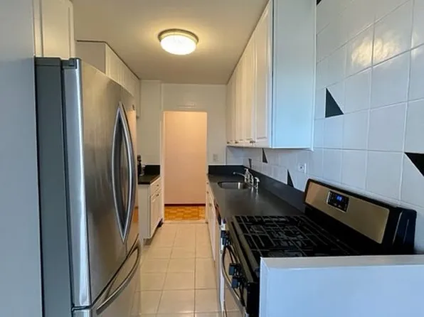 458 Neptune Ave APT 9C, Brooklyn, NY 11224
