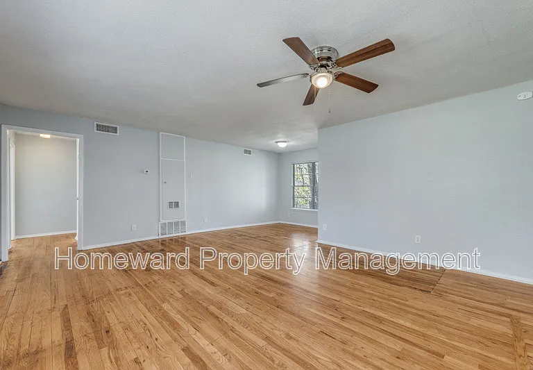 7 Pershing Dr #A — Photo 9