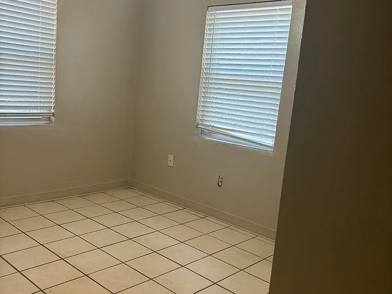 1629 Rankin Ave — Photo 11