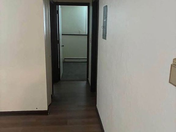 4th image of 481 Sunset Dr