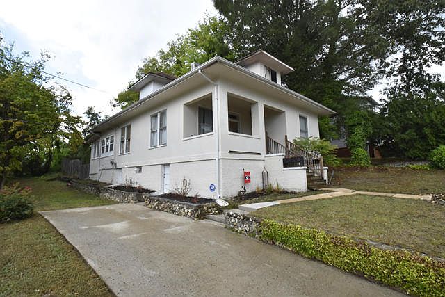 1st image of 3216 Idlewild Dr